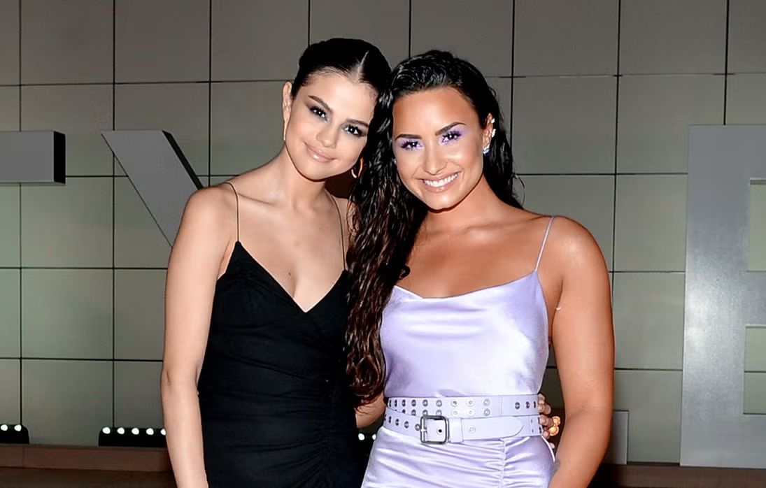 Selena Gomez dan Demi Lovato Bertemu Kembali untuk Pertama Kalinya dalam Satu Dekade