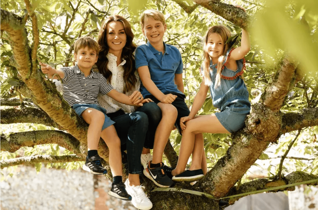 Putri Kate Merayakan Hari Ibu di Inggris Bersama Pangeran George, Putri Charlotte, dan Pangeran Louis