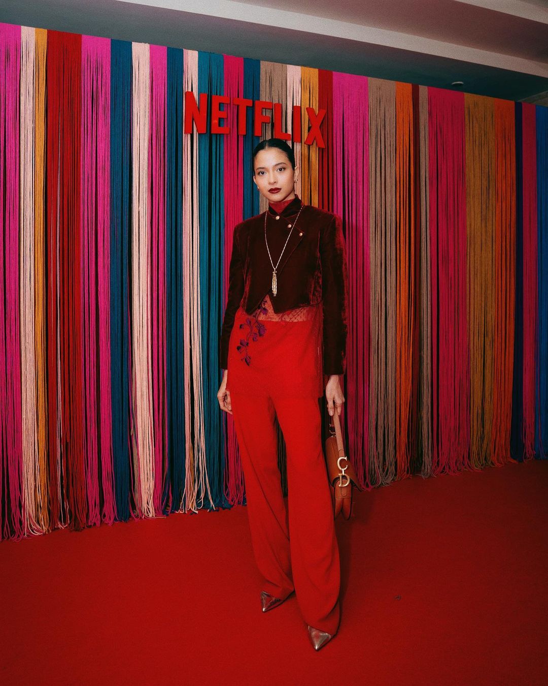 Putri Marino di acara Netflix untuk film Kabut Berduri