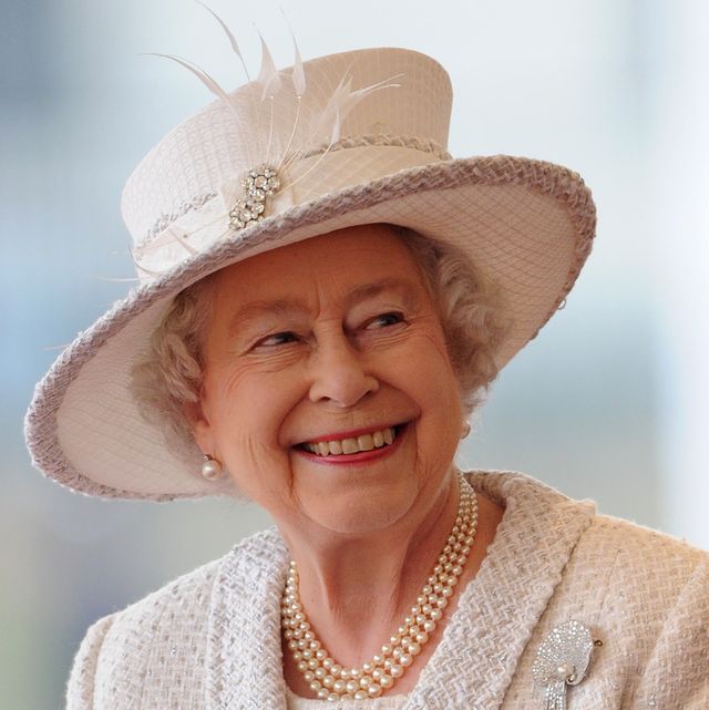 Ratu Elizabeth Tunda Acara Diplomatik di Tengah Krisis Ukraina