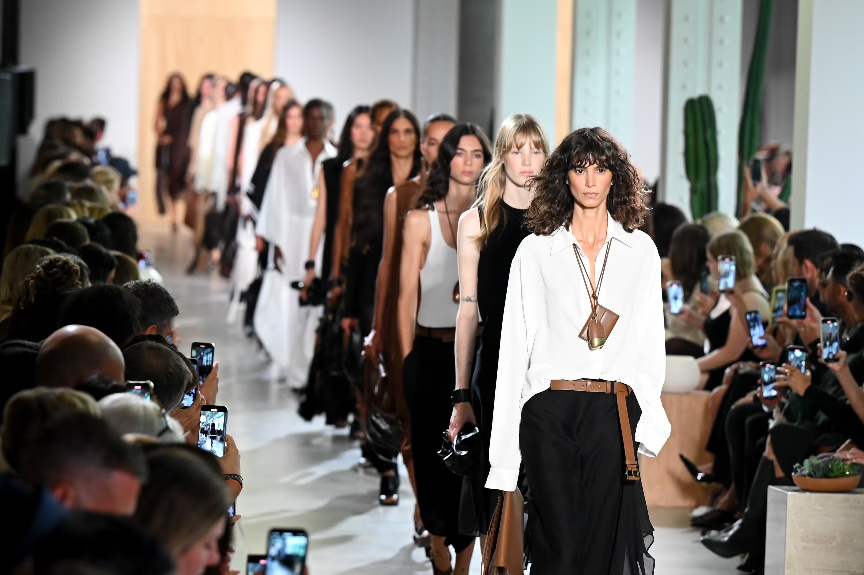 Semua yang Perlu Diketahui Menjelang New York Fashion Week