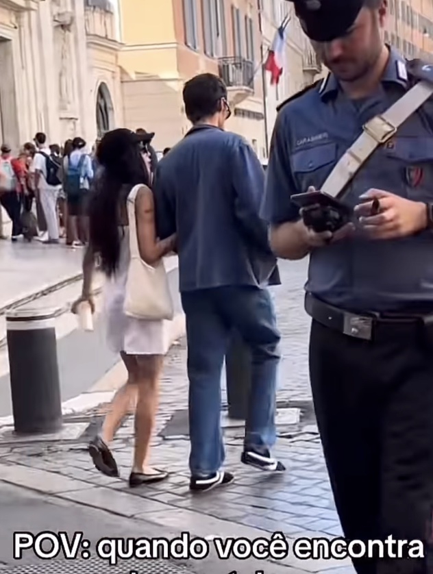 Zoe Kravitz dan Harry Styles