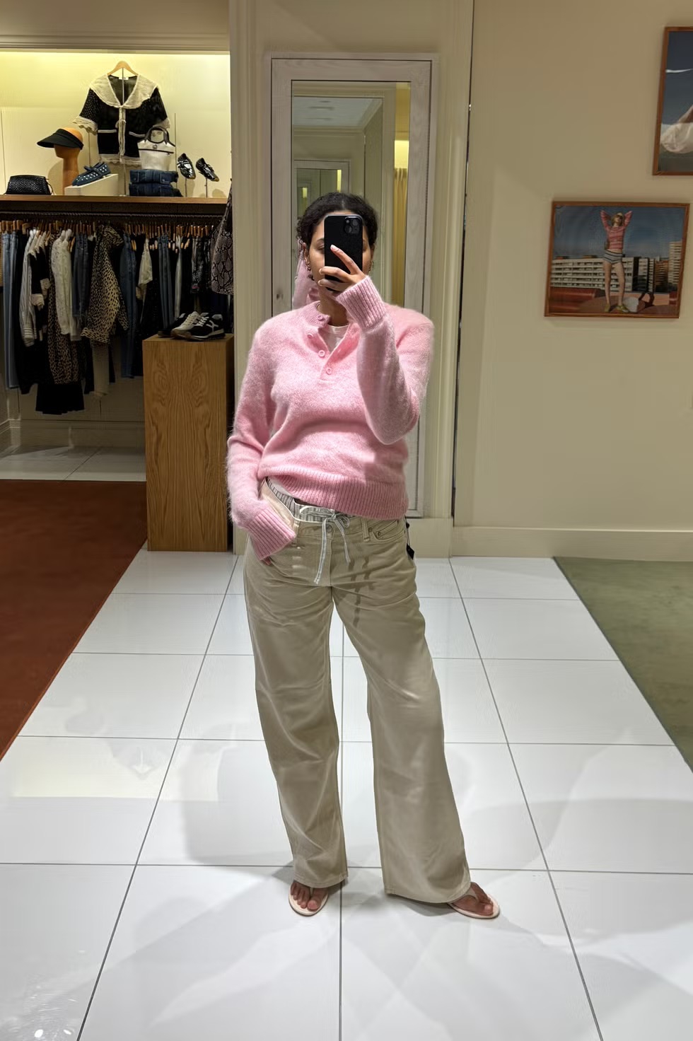 Bersantai di Dermaga