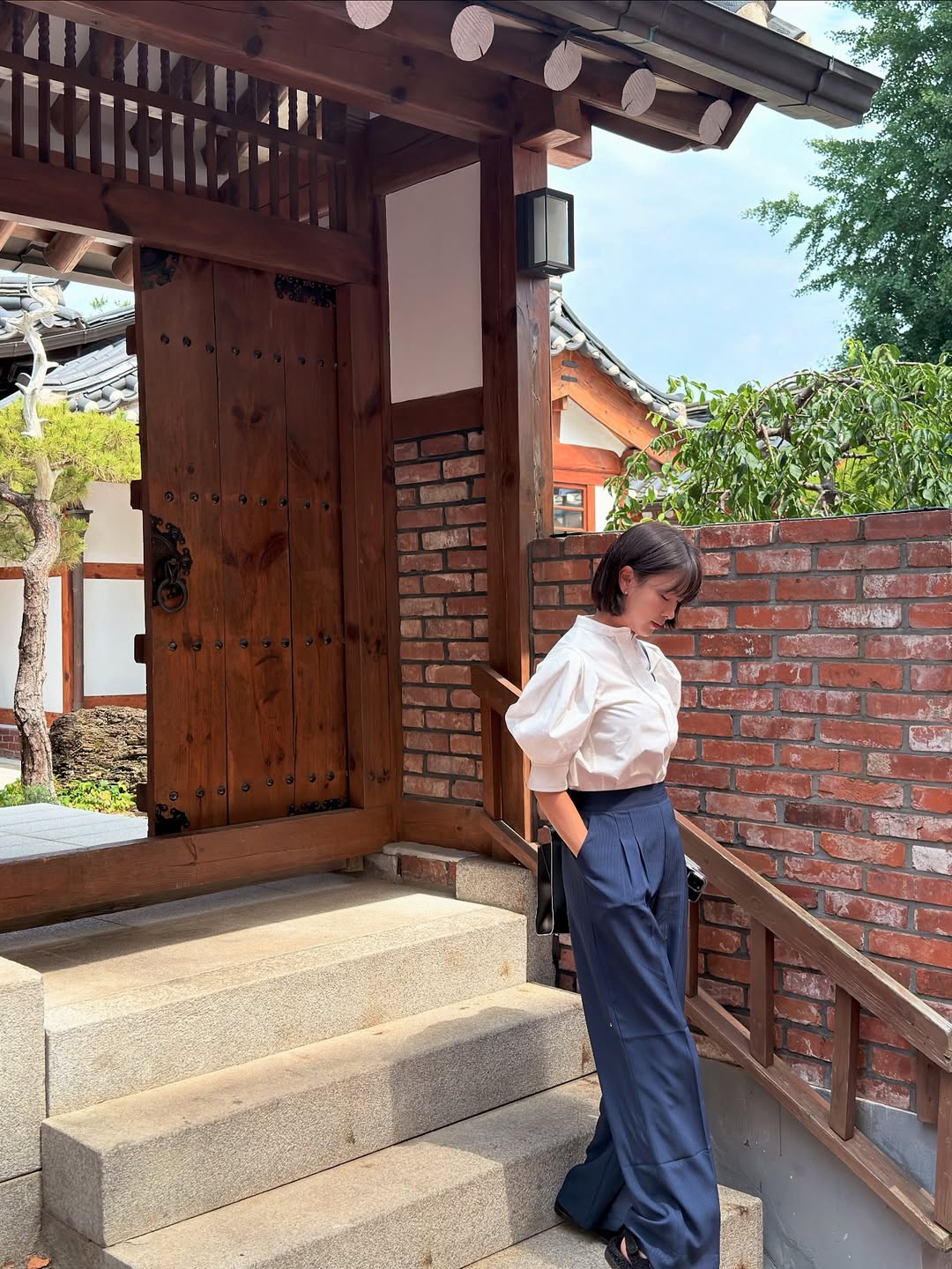 Ide Outfit ke Kampus ala Korea