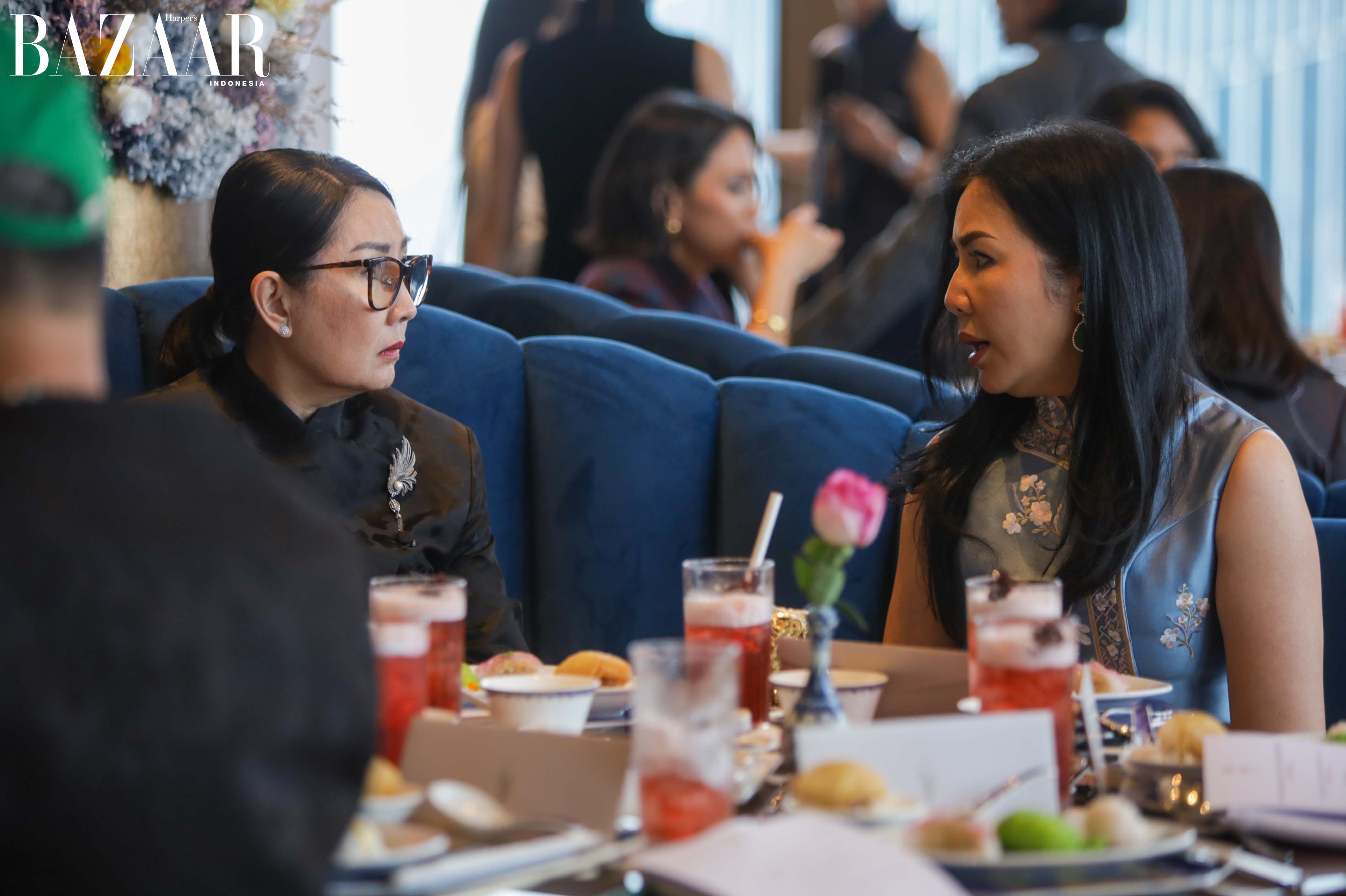 Ria Lirungan dan Debby Setiawaty