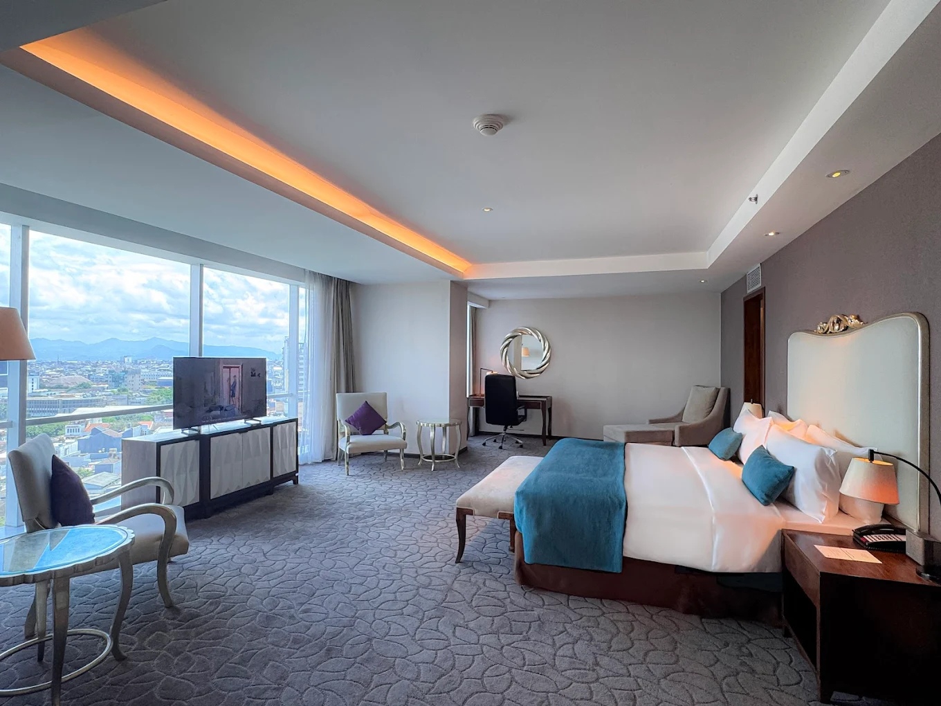 Hotel Bintang 5 di Bandung - Crowne Plaza Bandung