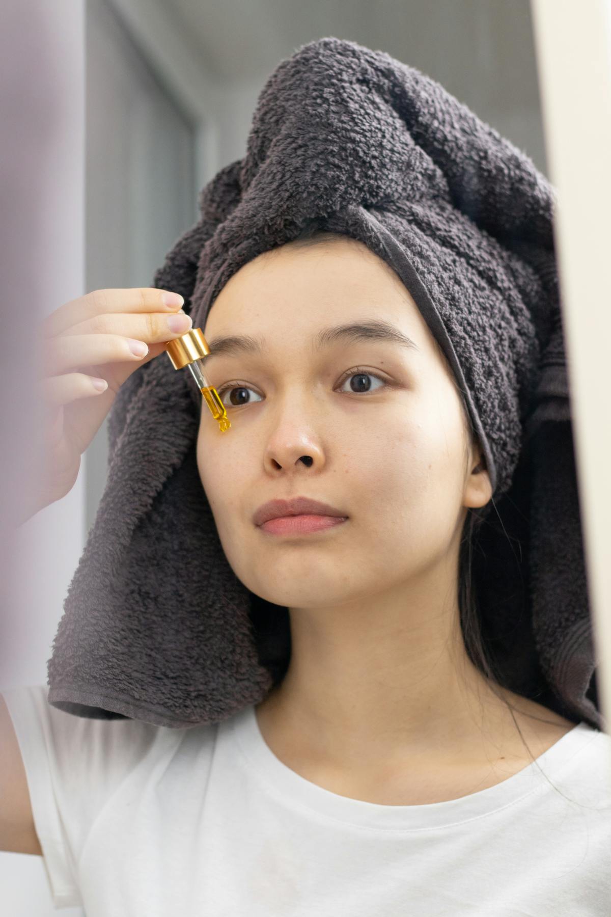 SEKELOMPOK ORANG YANG HARUS MENGHINDARI SKINCARE RETINOL