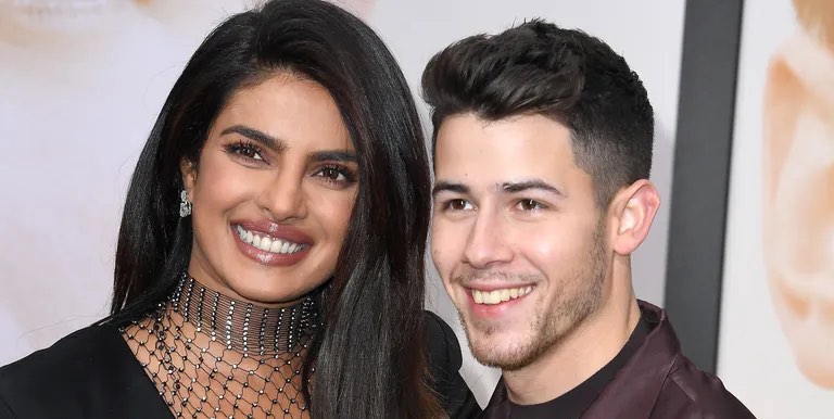 Priyanka Chopra dan Nick Jonas Bagikan Potret Perdana Putri Mereka, Malti