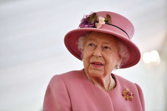 Potret Terbaru Ratu Elizabeth Mengenakan Perhiasan Dari Tahun Pernikahannya