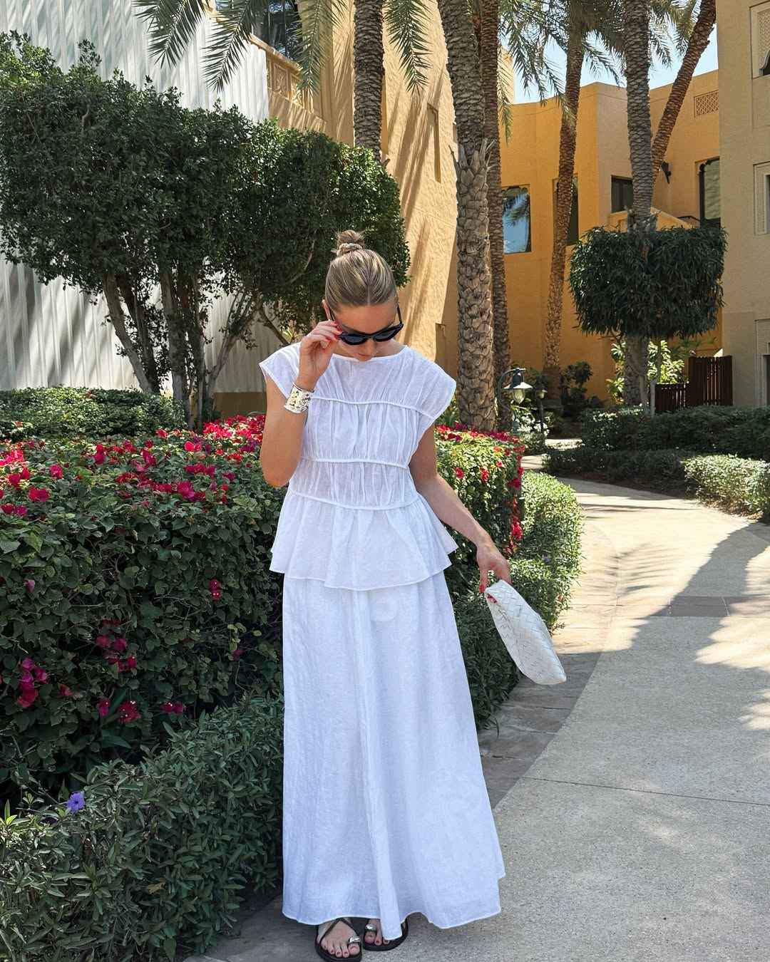 Outfit Jalan-Jalan Wanita