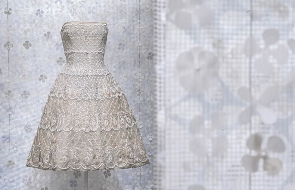 Christian Dior &rsquo;Romance&rsquo; Ligne Fl&egrave;che, Haute Couture, Spring 1956