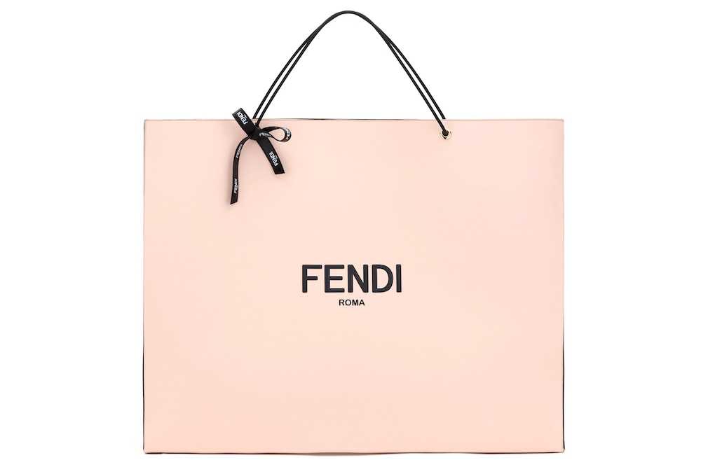 Aksesori Menggemaskan Dari Fendi Fall/Winter 2020/2021 Ini Bisa untuk Gadget Kesayangan