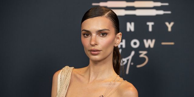 Emily Ratajkowski Bagikan Foto Baru Putranya, Sylvester