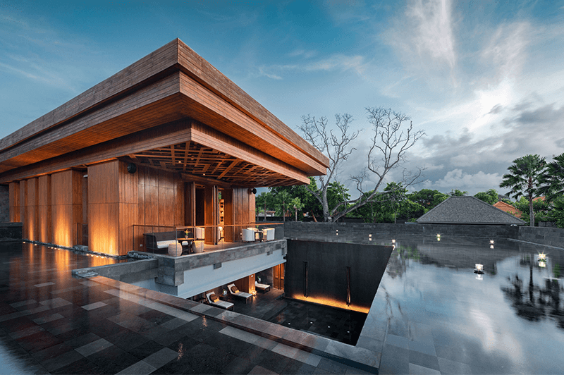Hotel Indigo Bali Seminyak Beach: Destinasi Populer untuk Liburan Keluarga dan Honeymoon