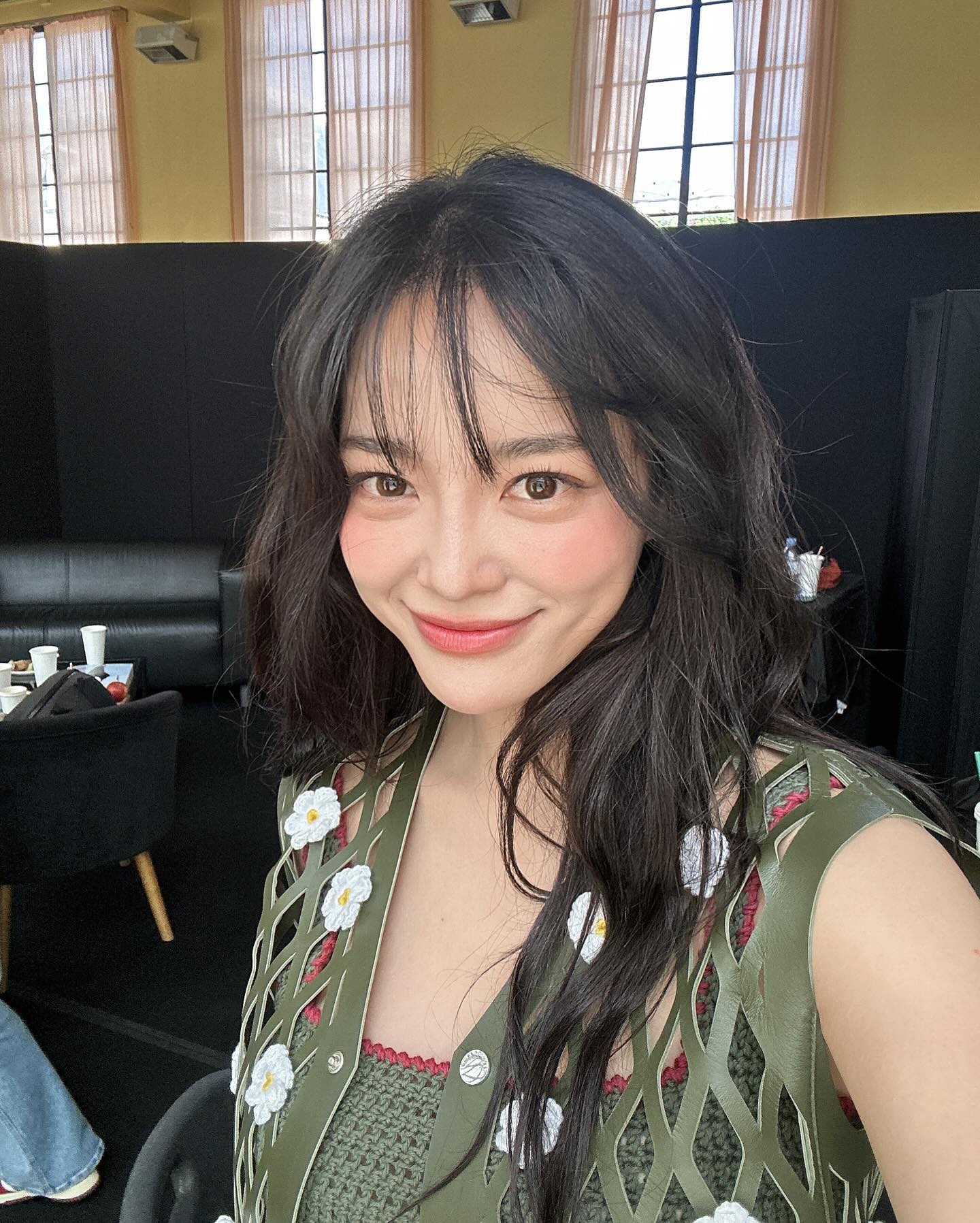 Poni Korea Wajah Bulat