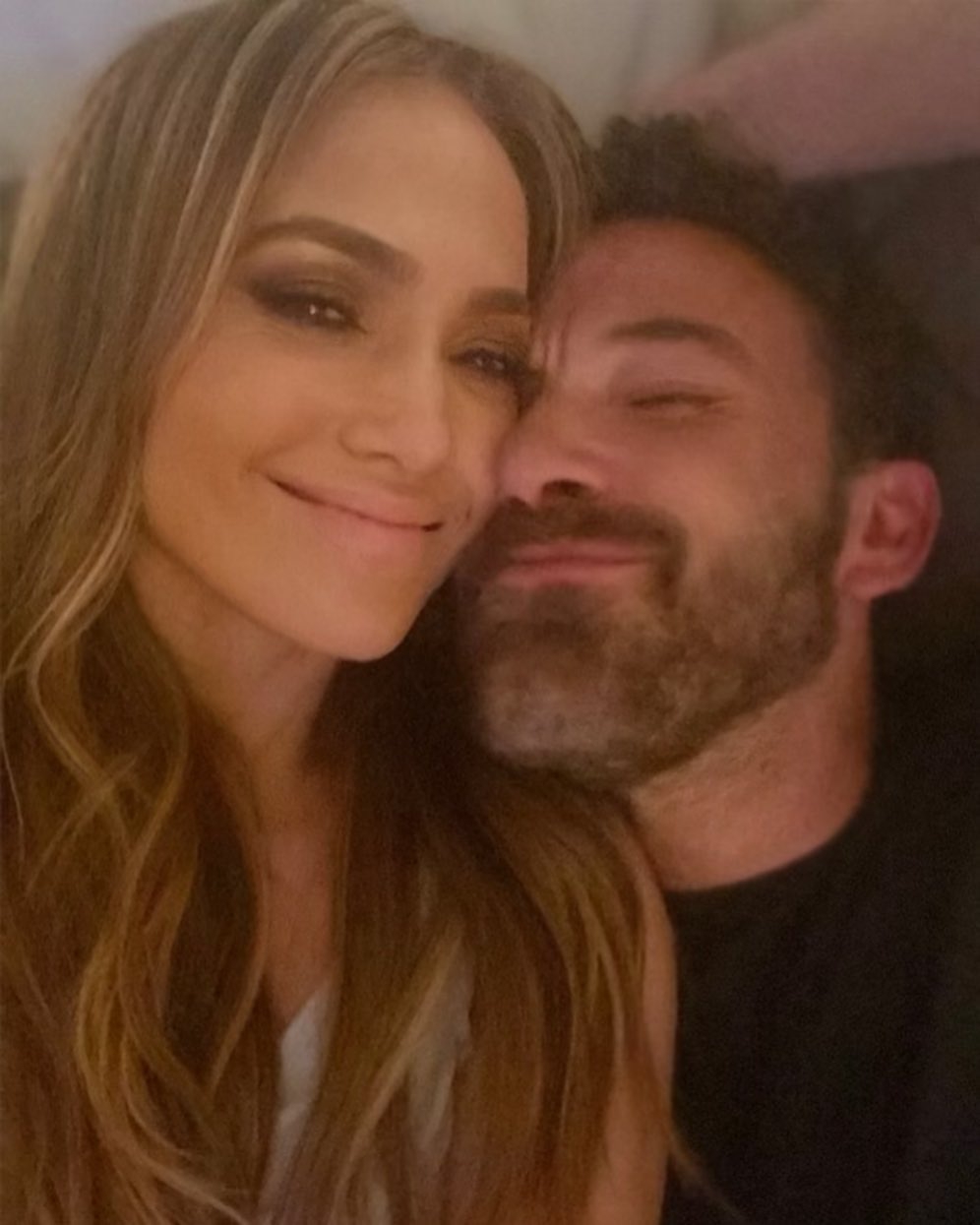 Jennifer Lopez Unggah Foto Ben Affleck Tanpa Baju untuk Hari Ayah