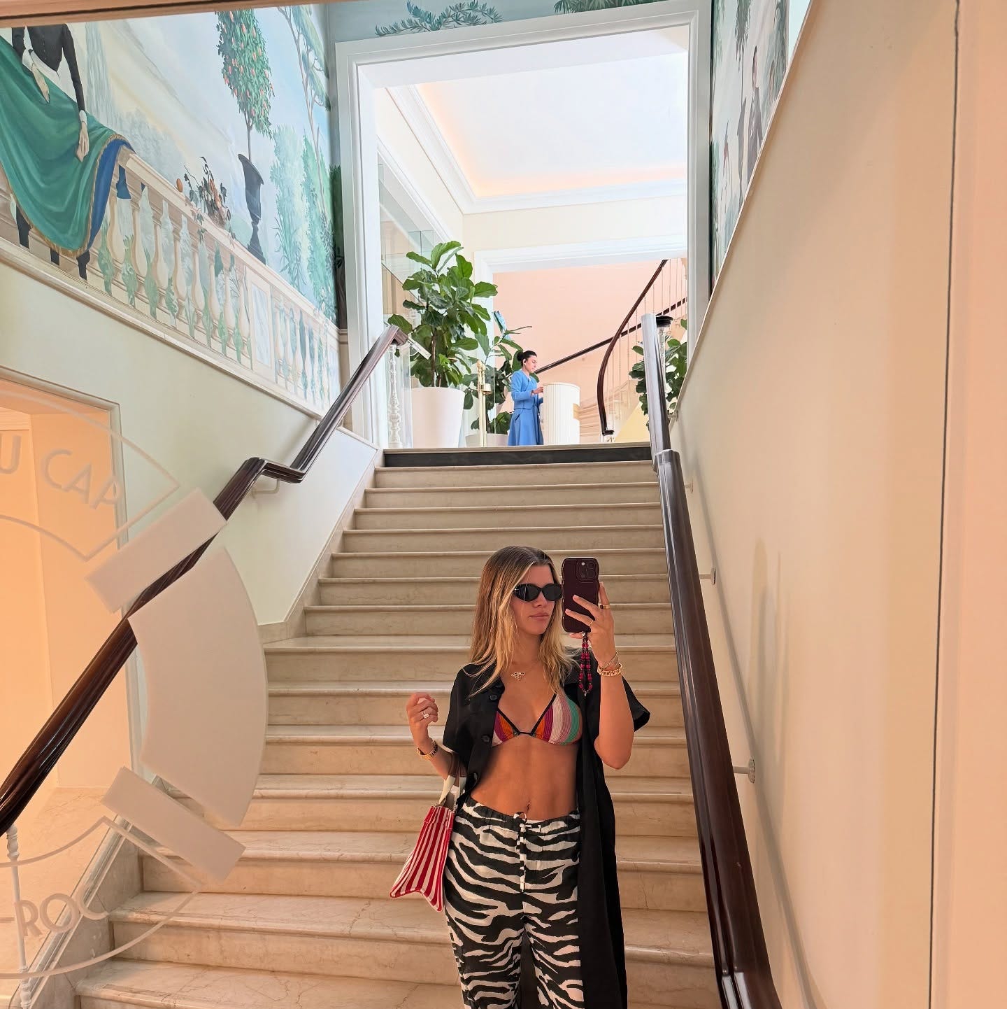 Sofia Richie Berikan Inspirasi Berbusana untuk Musim Panas yang Sempurna