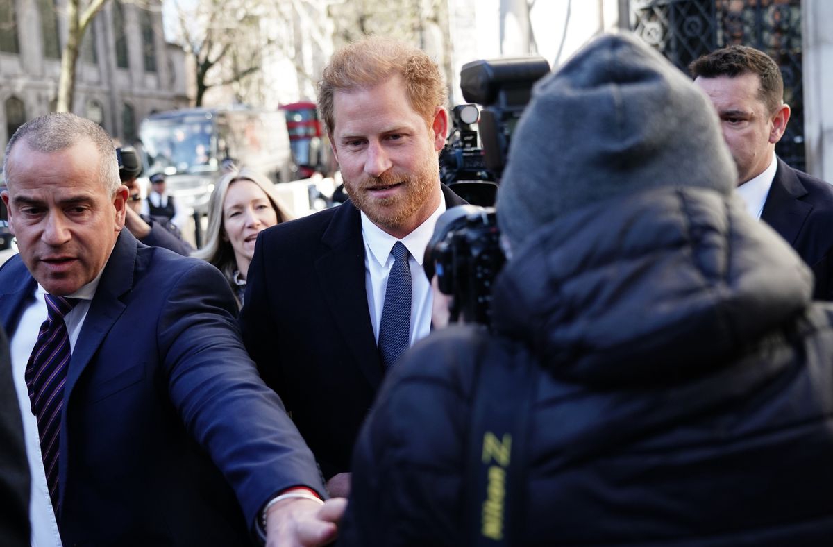 Pangeran Harry Tiba di London untuk Pertama Kalinya Sejak Pemakaman Ratu Elizabeth II