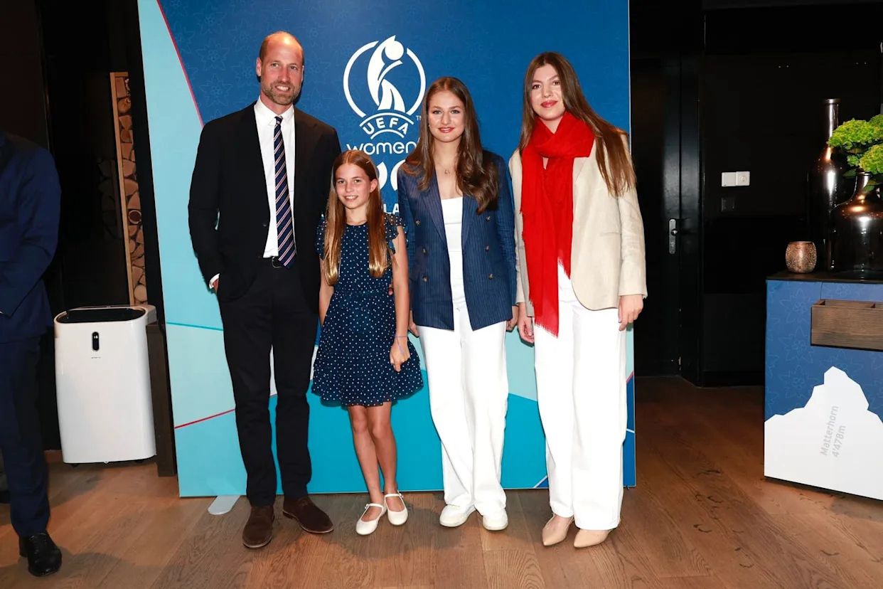 Momen Manis Putri Charlotte Bersama Para Putri Spanyol
