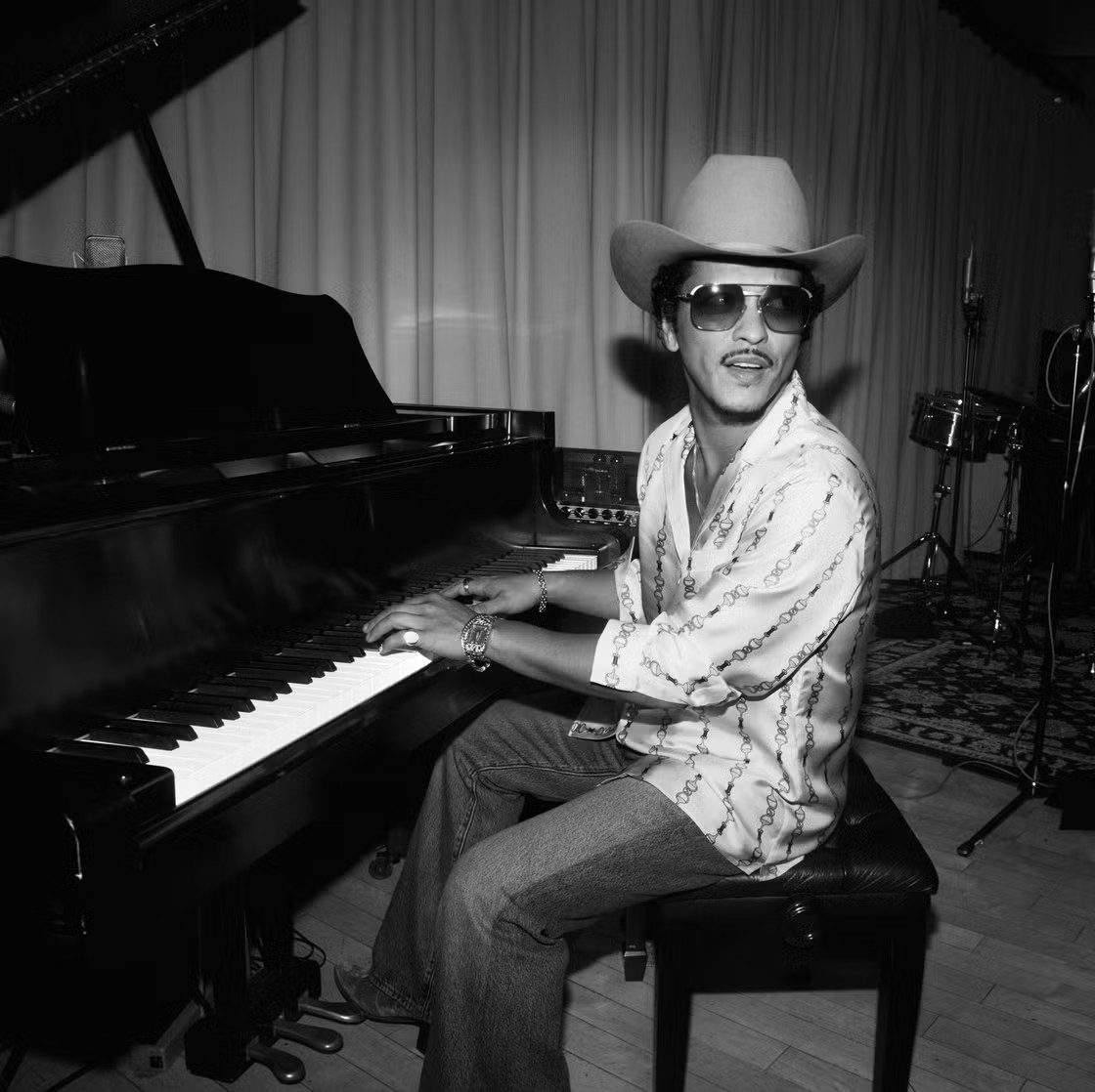 Semua Tentang Album Baru Bruno Mars, The Romantic