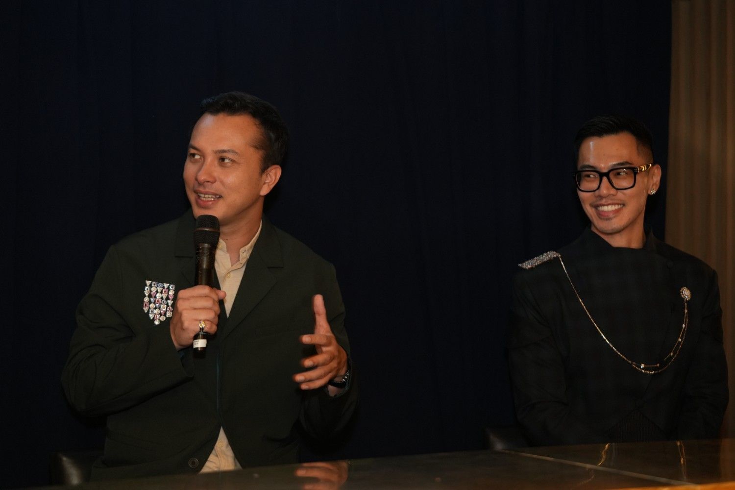 Nicholas Saputra Bicara Soal Batu Mulia dan Makna Perhiasan Pria pada Sesi bersama Mondial