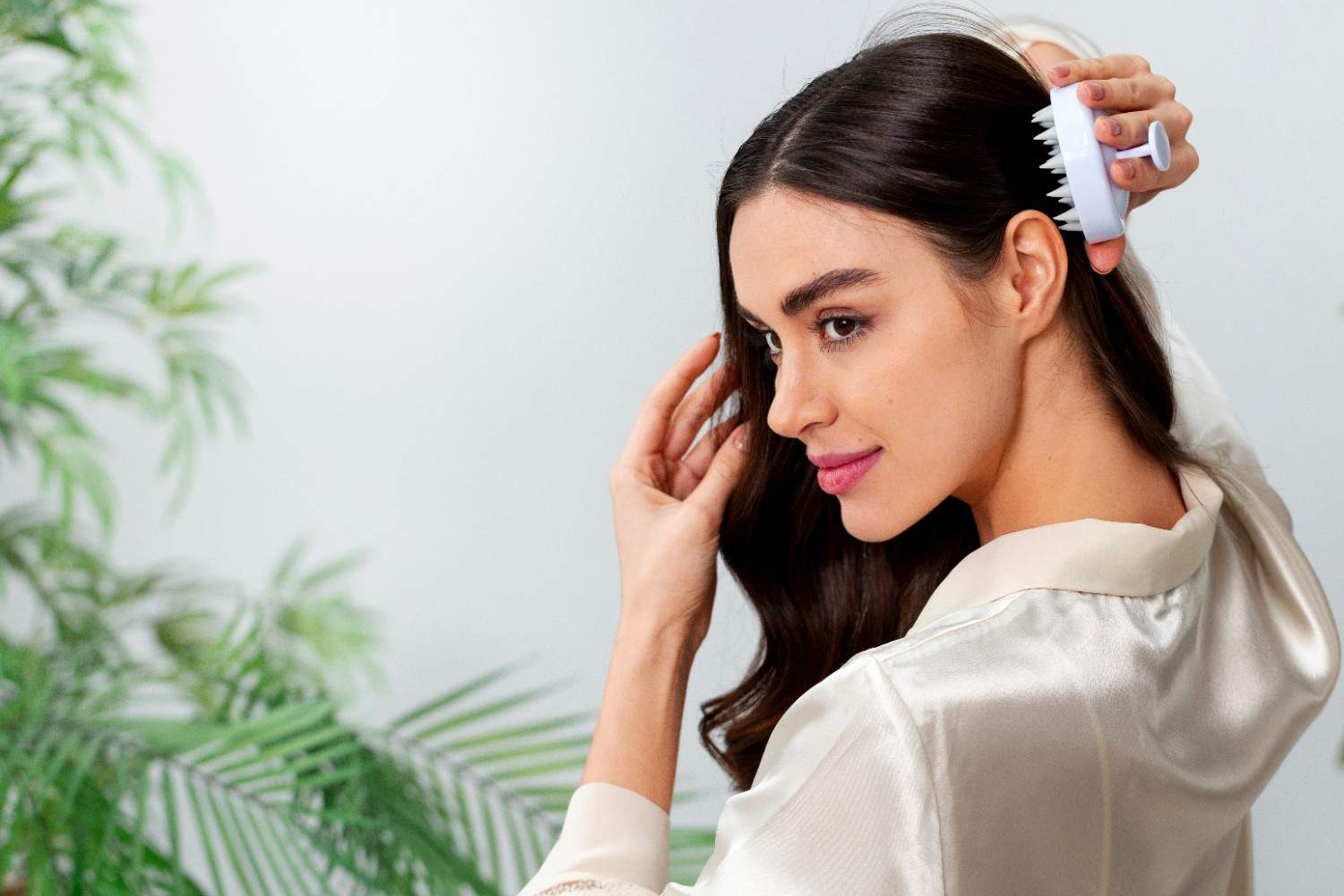 Panduan Lengkap Gunakan Scalp Massager demi Rambut Lebih Kuat dan Tumbuh Sehat