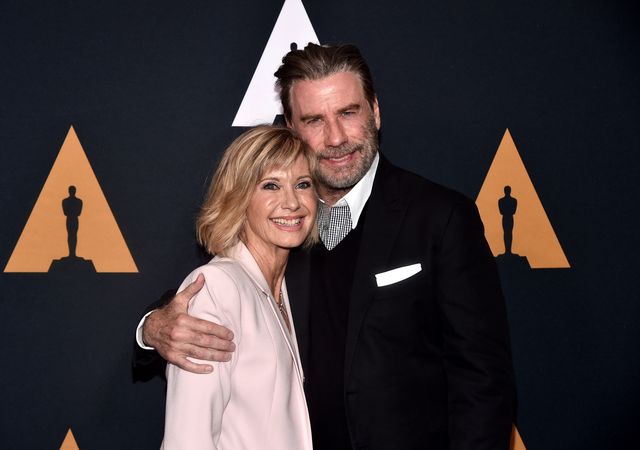 John Travolta Berduka Atas Kematian Costar Olivia Newton-John