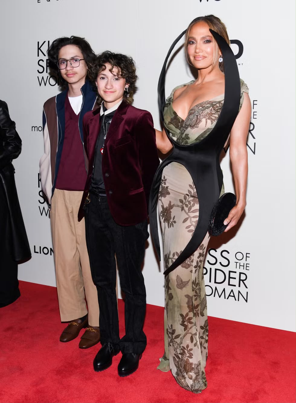 Jennifer Lopez Ungkap Fase Empty Nest yang Membuatnya Kembali ke Studio