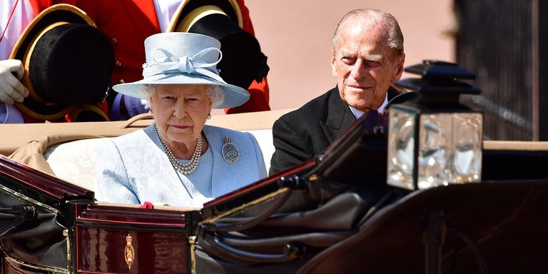 Ratu Elizabeth Bagikan Foto Langka Dirinya dan Pangeran Philip Lewat Instagram
