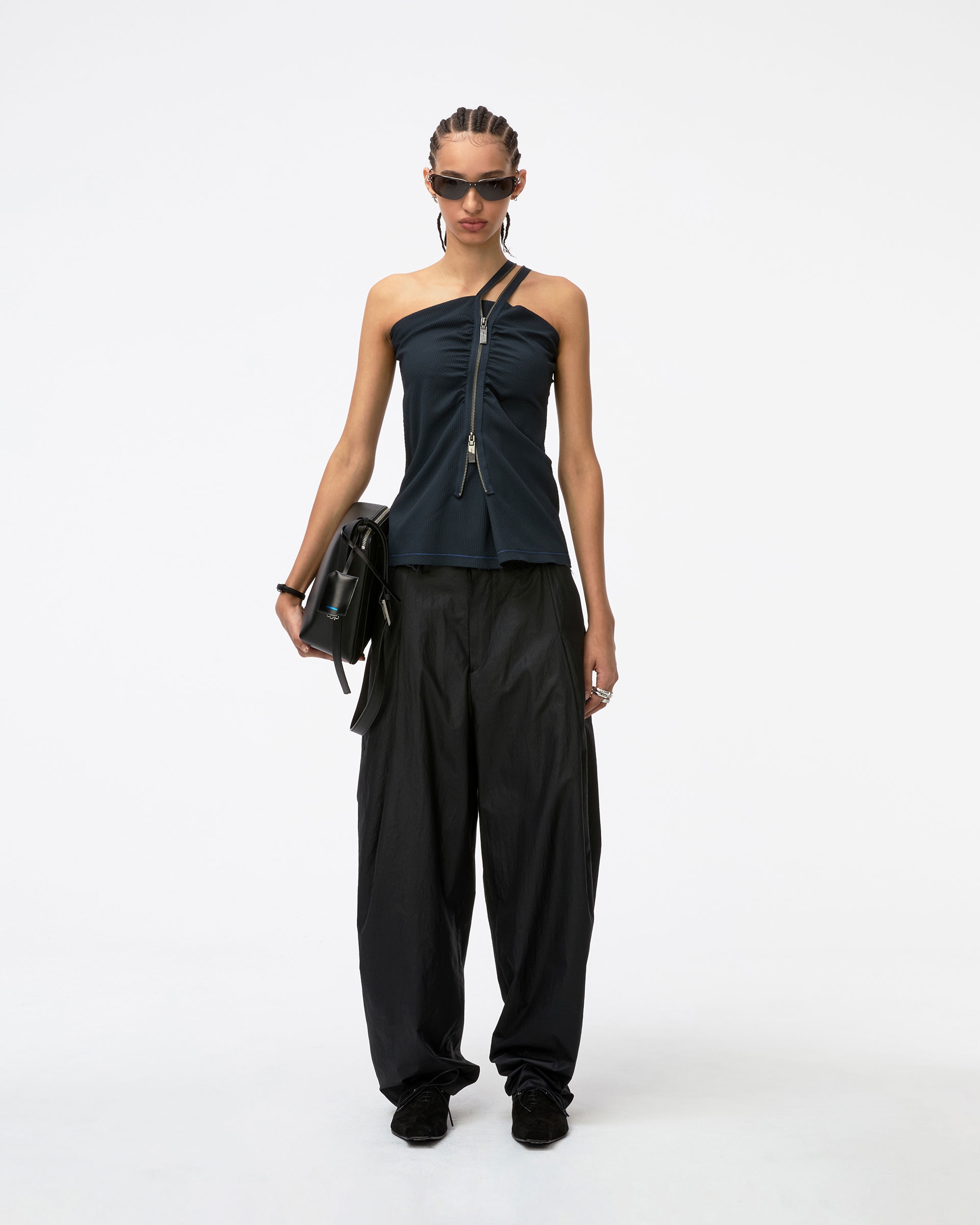 Pilihan Korean Streetwear Terbaik: Ader Error Women S/S 2025