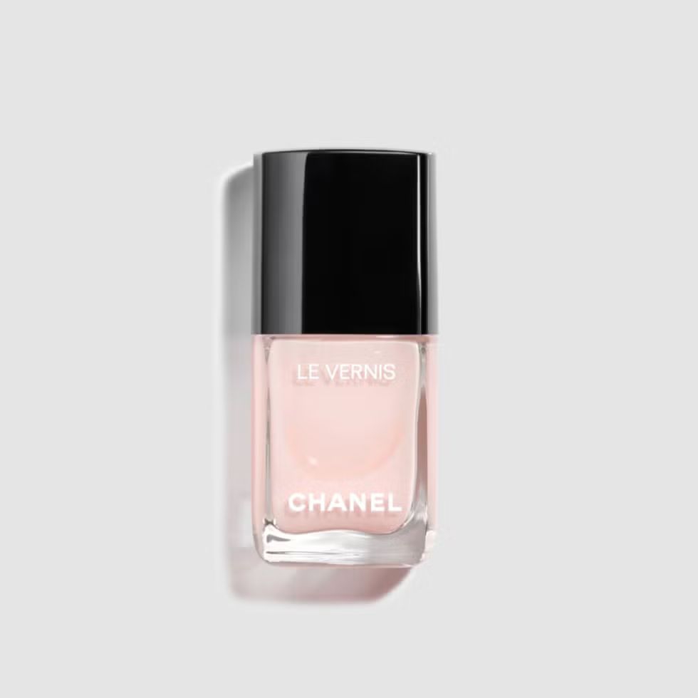 Chanel Le Vernis dalam warna Ballerina