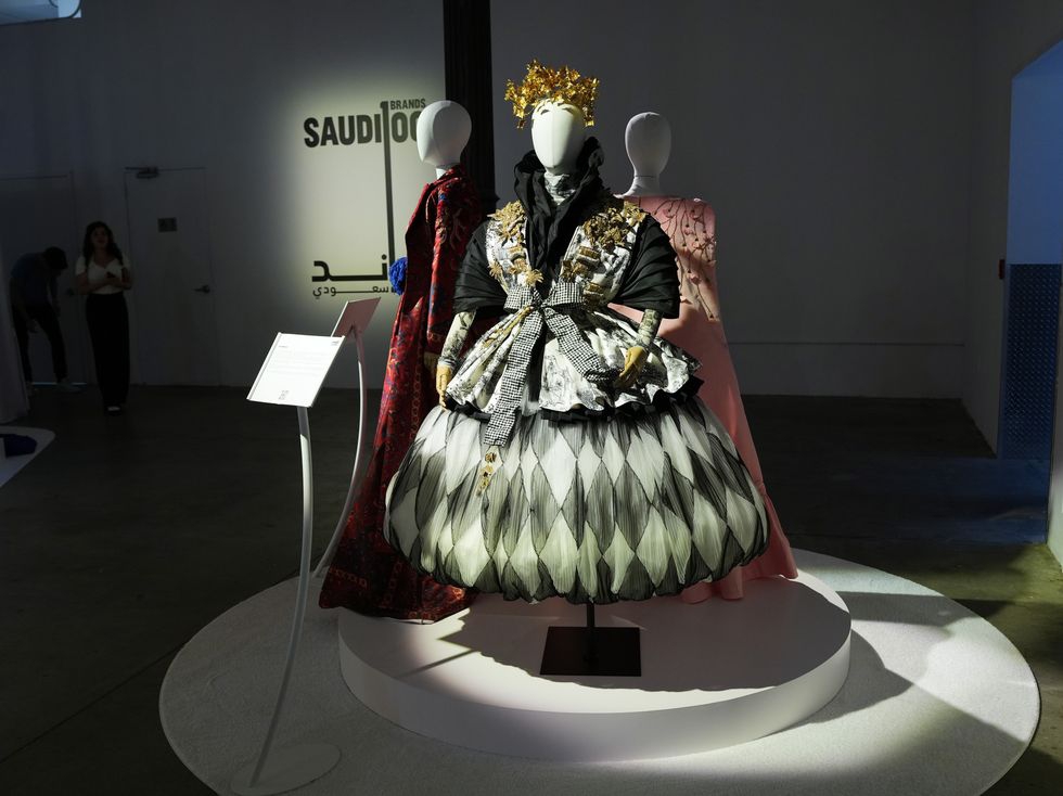 Pameran Fashion di New York yang Menyoroti Desainer Arab Saudi