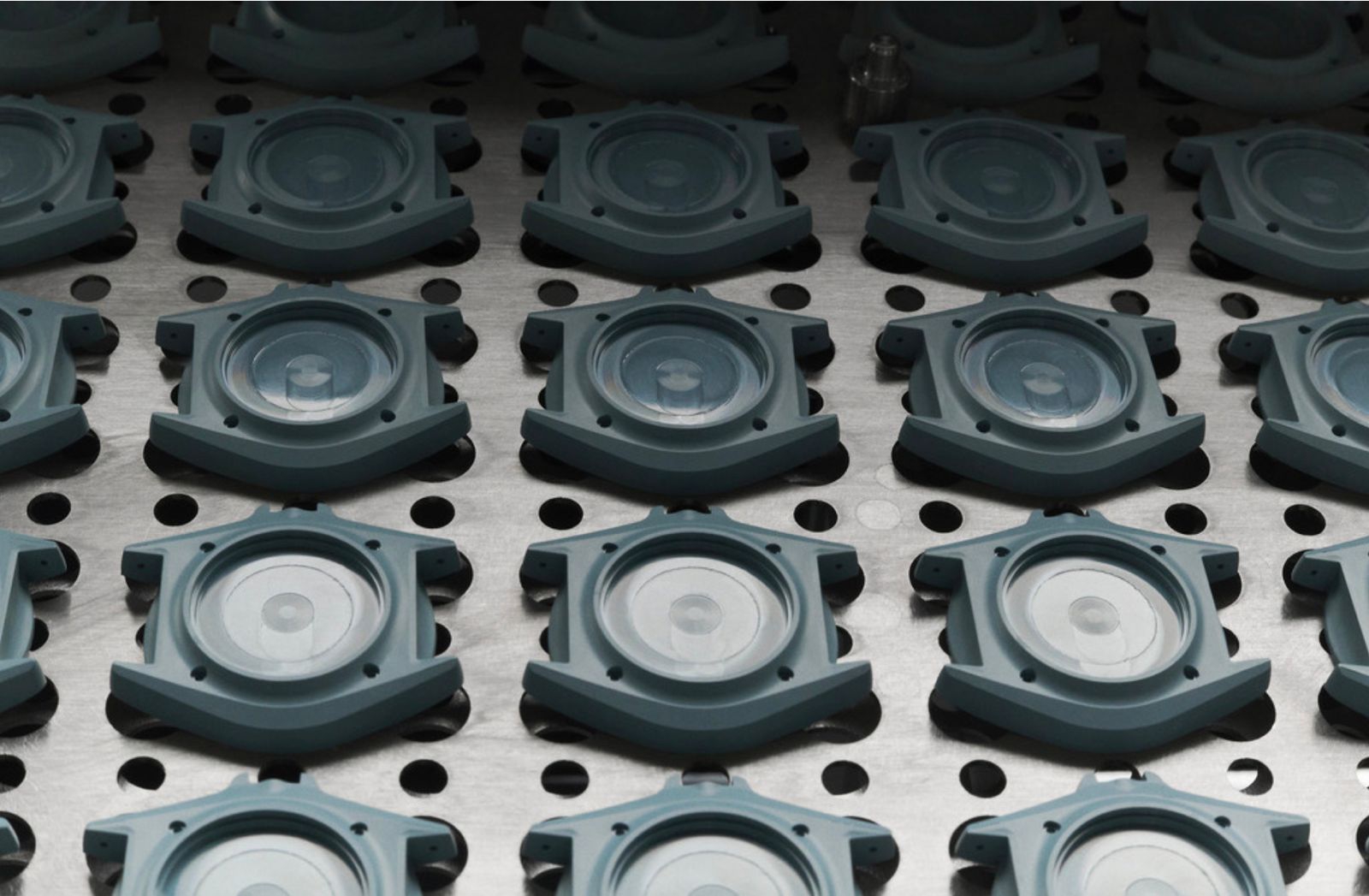 Pembuatan jam tangan Chanel J12