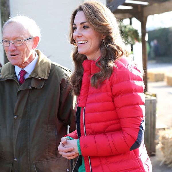 Kate Middleton Tampil Meriah dengan Jaket Puffer dan Boots