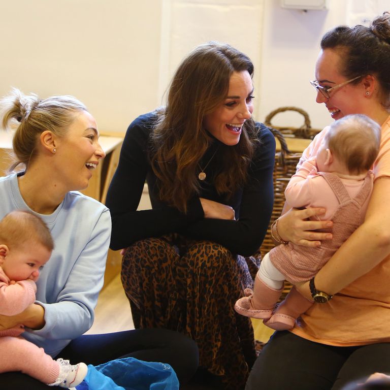 Kate Middleton Kenakan Rok Leopard Lansiran Zara