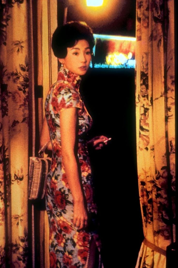 Referensi Imlek: Tips Bergaya dengan Cheongsam Klasik