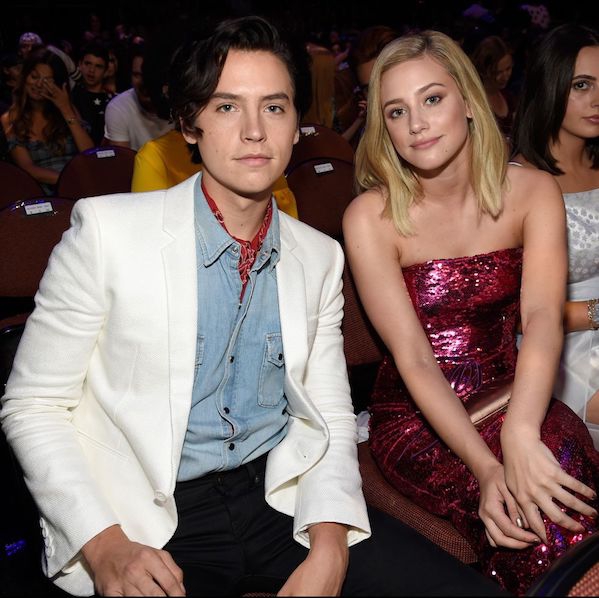 Cole Sprouse dan Lily Reinhart Bantah Isu Pelecehan Seksual
