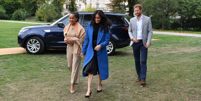 Meghan Markle dan Harry Tidak Rayakan Natal dengan Sang Ratu