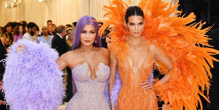 Selebriti dan Desainer Bagikan Busana Met Gala Favorit