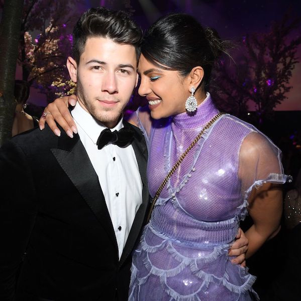 Priyanka Chopra Memberi Hadiah Kejutan Untuk Nick Jonas
