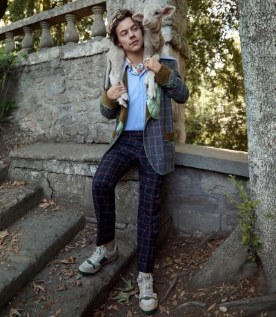 Kampanye Harry Styles untuk Gucci Sangat Menggoda!