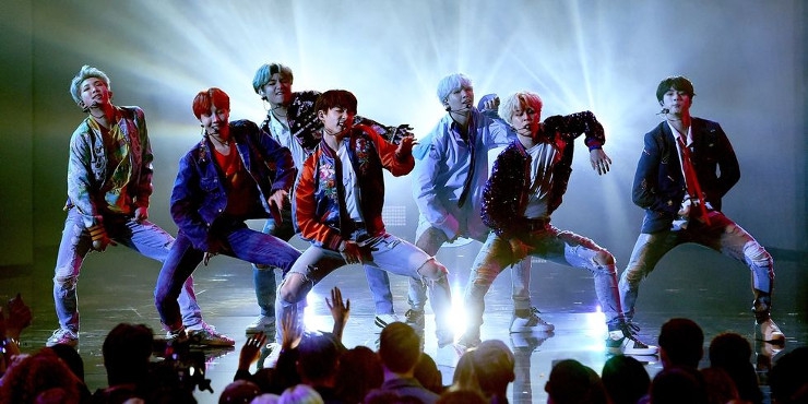 BTS Melakukan Debutnya di Amerika Lewat AMA