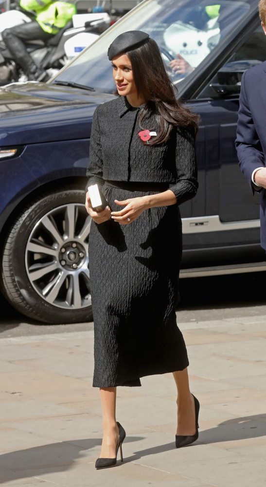 Kalung Inisial Meghan Markle Sempat Jadi Masalah di Istana