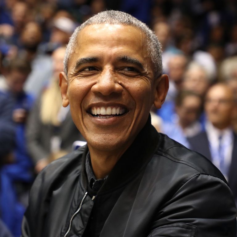 Jaket Bomber Barack Obama Menarik Perhatian Publik