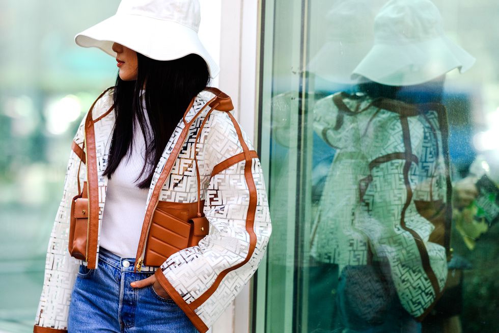 Berbagai Tampilan Street Style Saat Milan Fashion Week