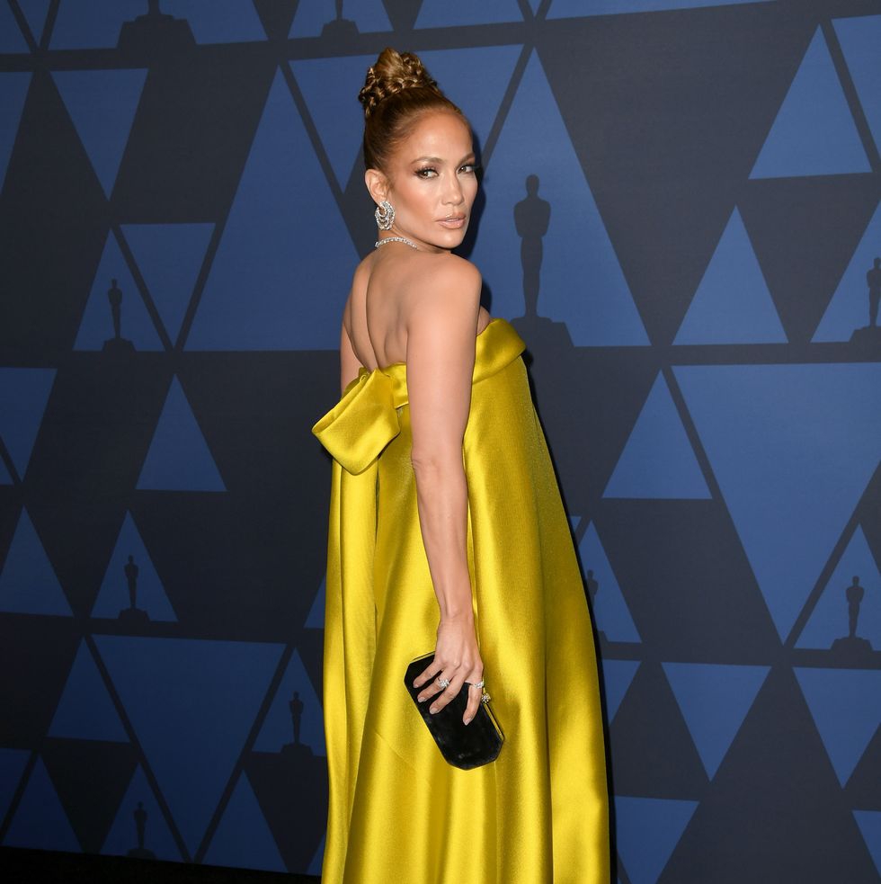 Jennifer Lopez Tampil Manis Saat Olahraga Bersama A-Rod