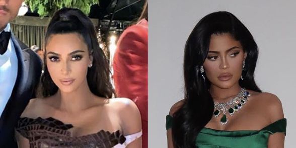 Kardashian-Jenner Rayakan Natal dengan Gaun Menerawang