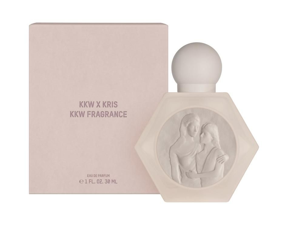 Kim Kardashian Dan Kris Jenner Akan Luncurkan Parfum Baru