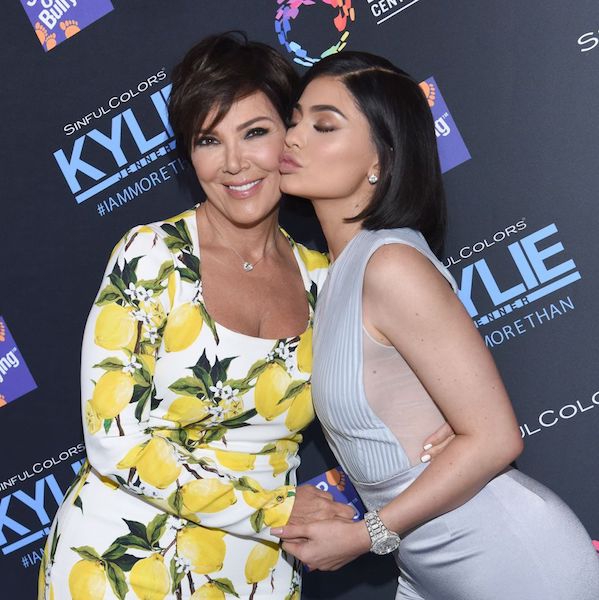 Begini Cara Kylie Jenner Memanggil Ibunya Saat Ia Sakit