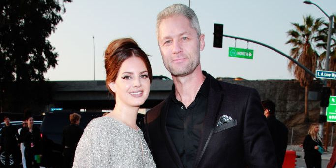 Lana Del Rey Mengajak Kekasihnya ke Grammy 2020